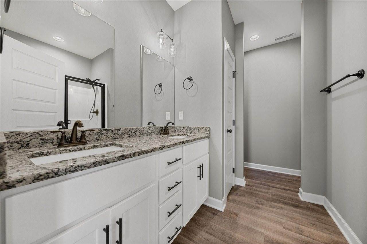 3270 Black Walnut Court, Bowling Green, KY 42101