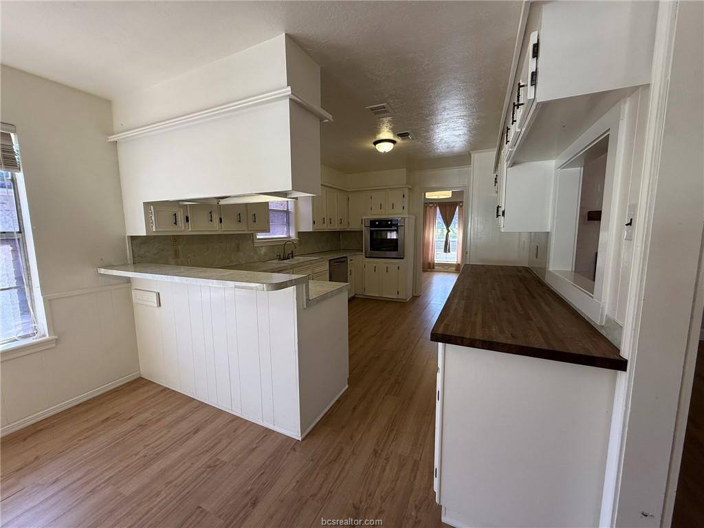 2007 Southwood Drive, College Station, TX 77840