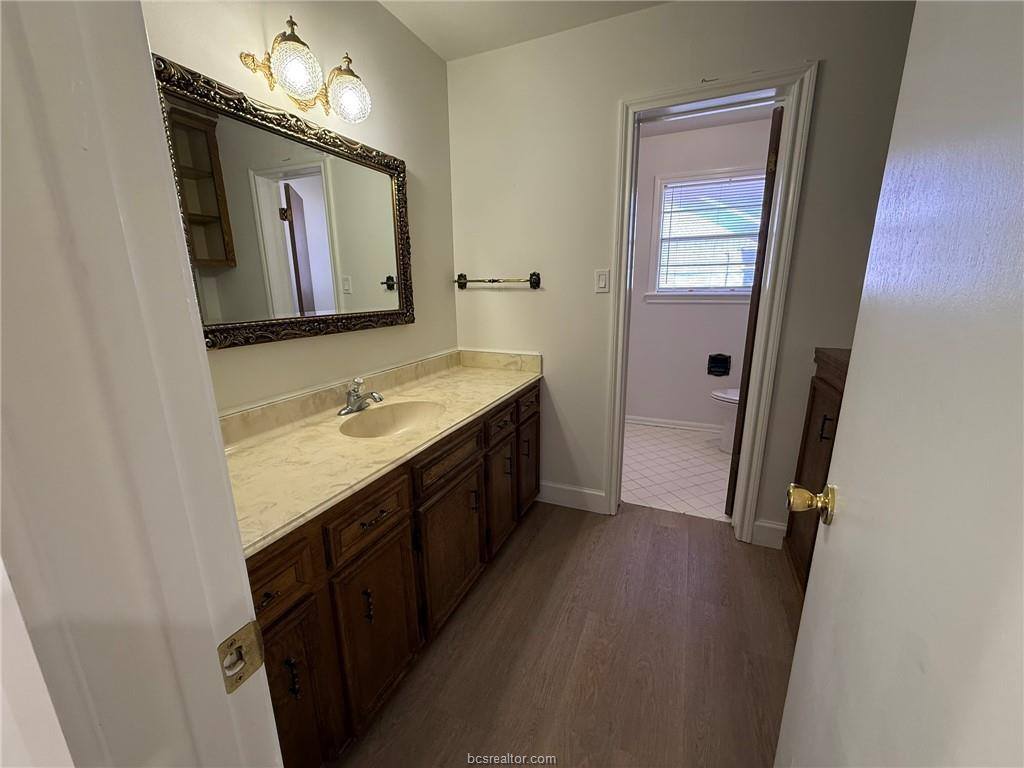 2007 Southwood Drive, College Station, TX 77840