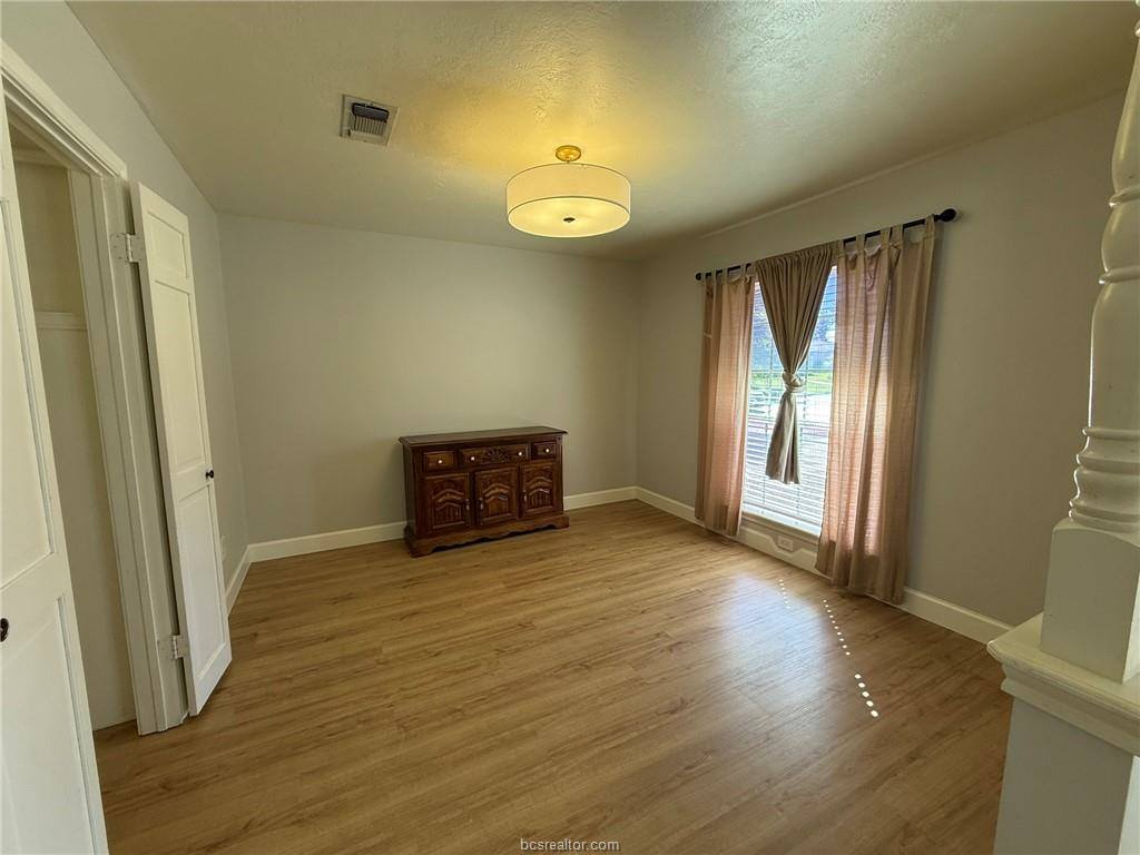 2007 Southwood Drive, College Station, TX 77840