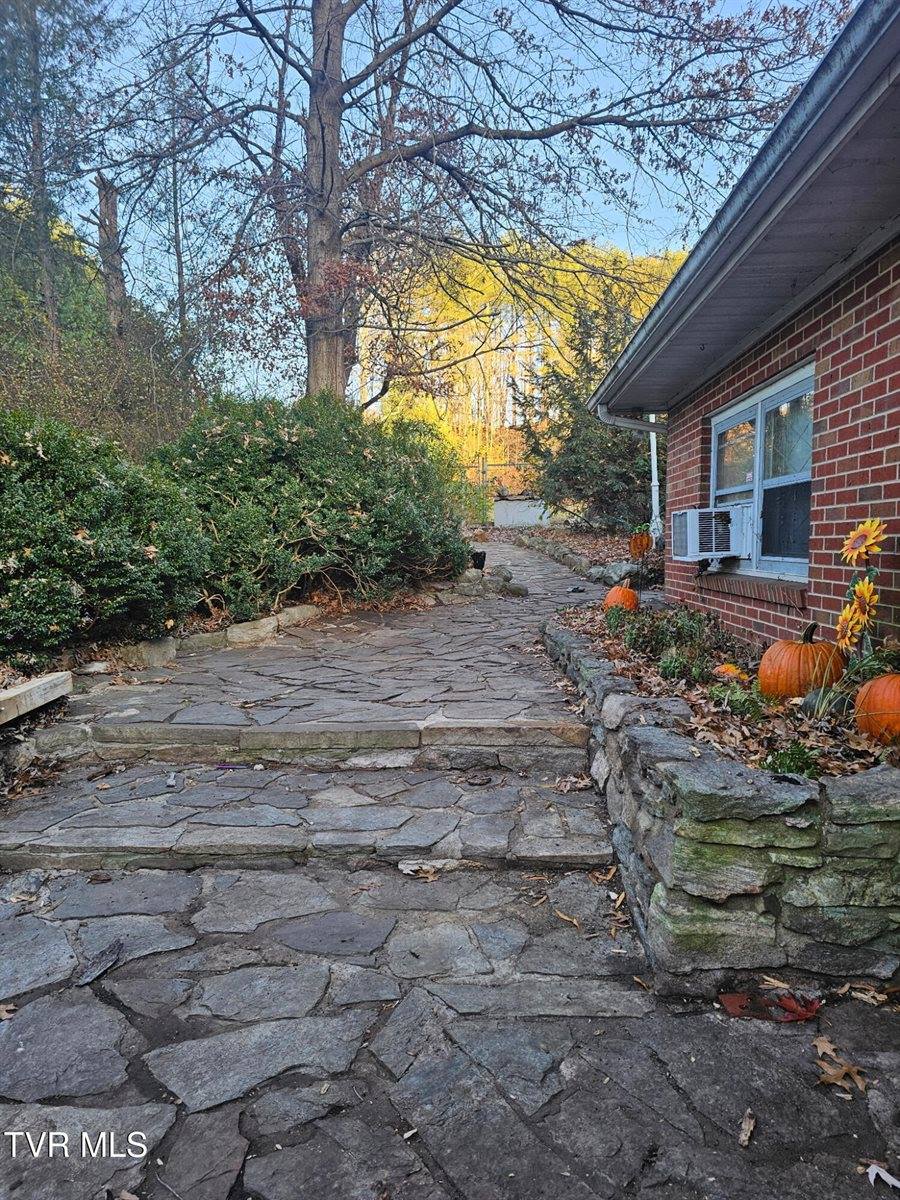 1955 Gap Creek Road, Elizabethton, TN 37643