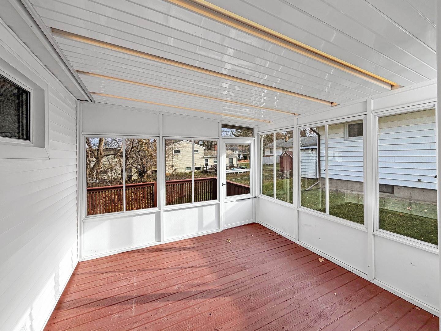 1413 South Locust Avenue, Freeport, IL 61032