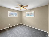 1413 South Locust Avenue, Freeport, IL 61032