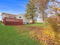 1413 South Locust Avenue, Freeport, IL 61032