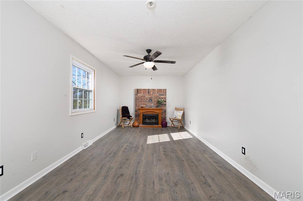 16600 Harmony Lane, Saint Robert, MO 65584