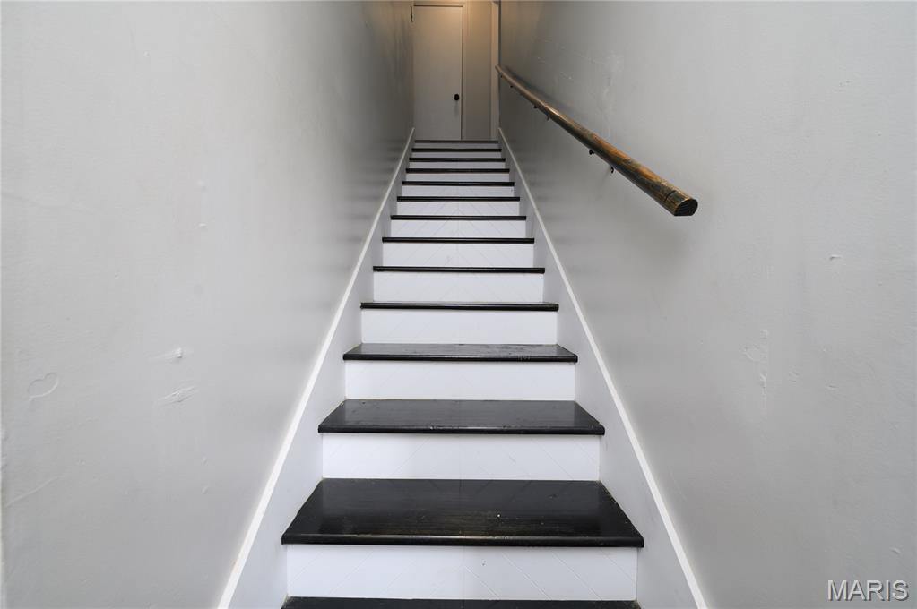 16600 Harmony Lane, Saint Robert, MO 65584