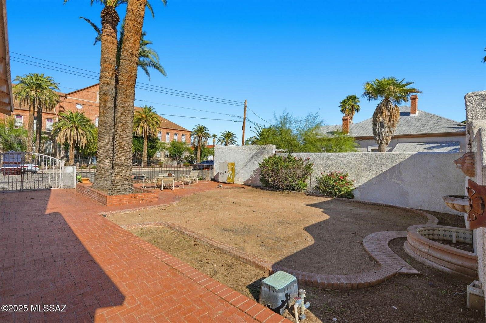 28 East 15th Street, Tucson, AZ 85701