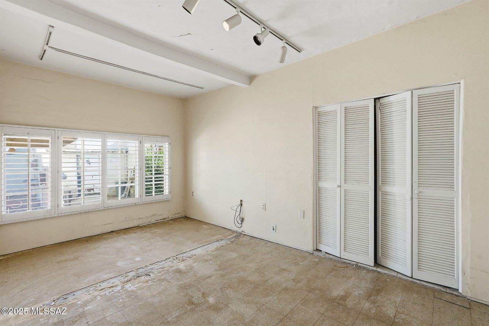 28 East 15th Street, Tucson, AZ 85701