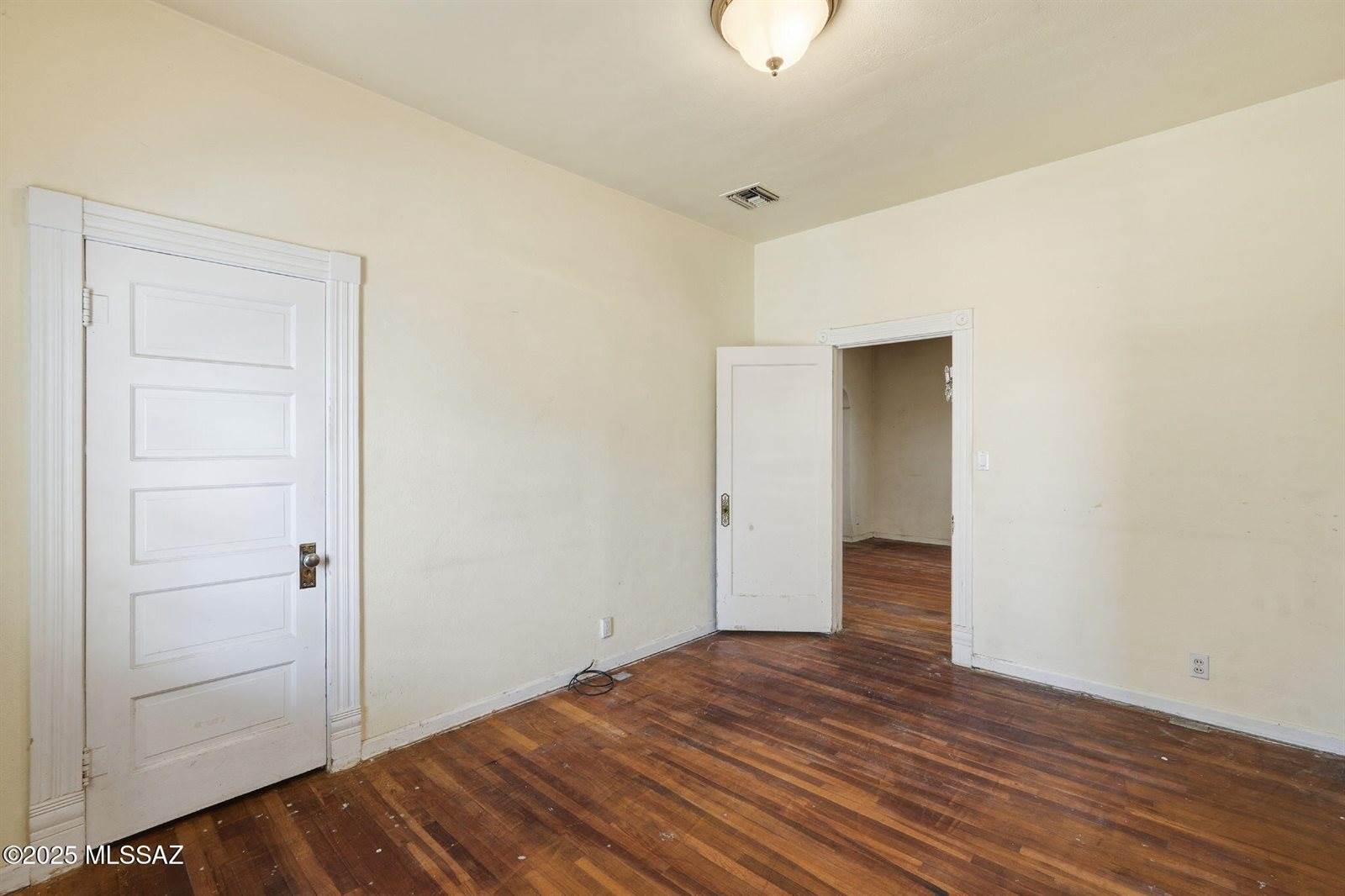 28 East 15th Street, Tucson, AZ 85701