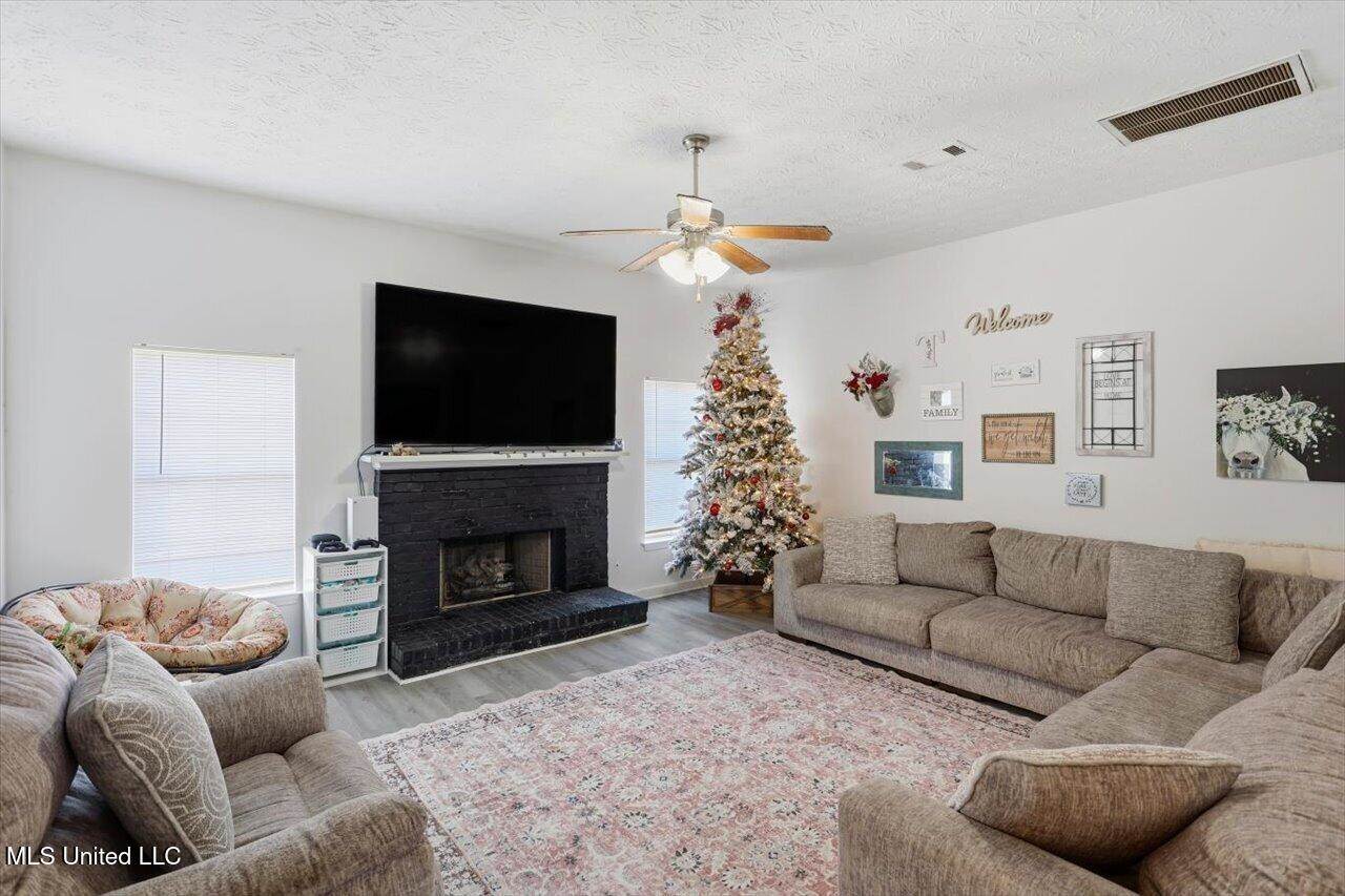 204 Lyle Circle, Brandon, MS 39042