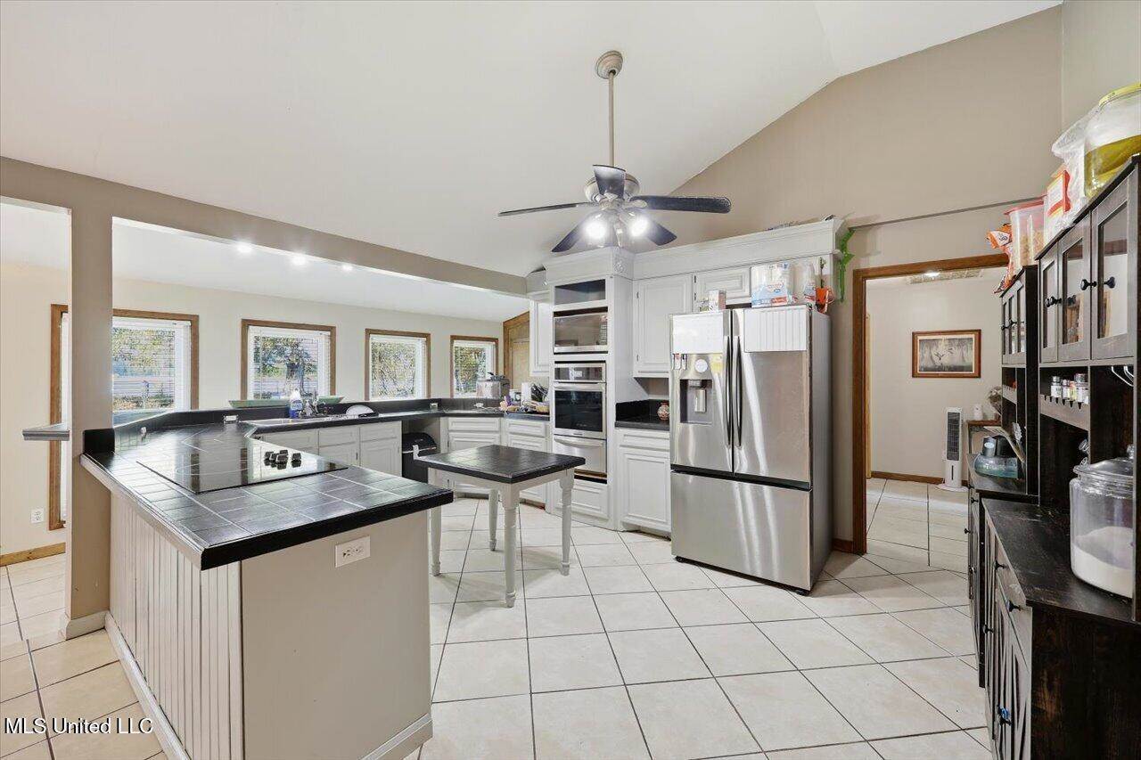 3224 Oakley Road, Raymond, MS 39154