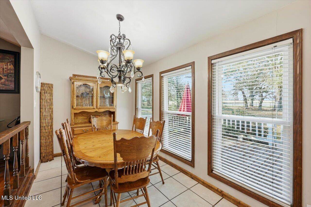 3224 Oakley Road, Raymond, MS 39154