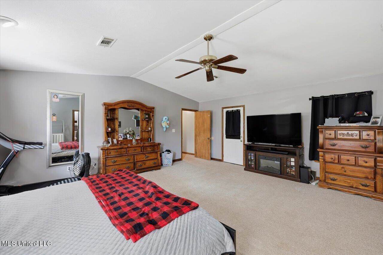 3224 Oakley Road, Raymond, MS 39154