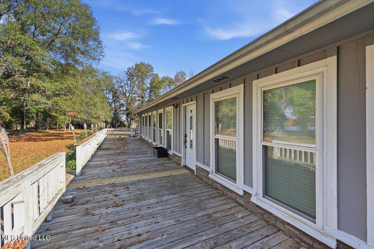 3224 Oakley Road, Raymond, MS 39154