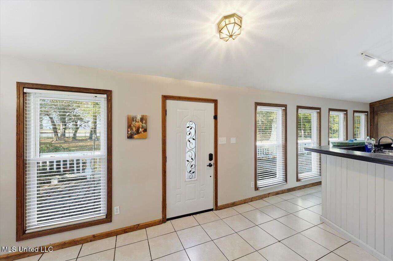 3224 Oakley Road, Raymond, MS 39154