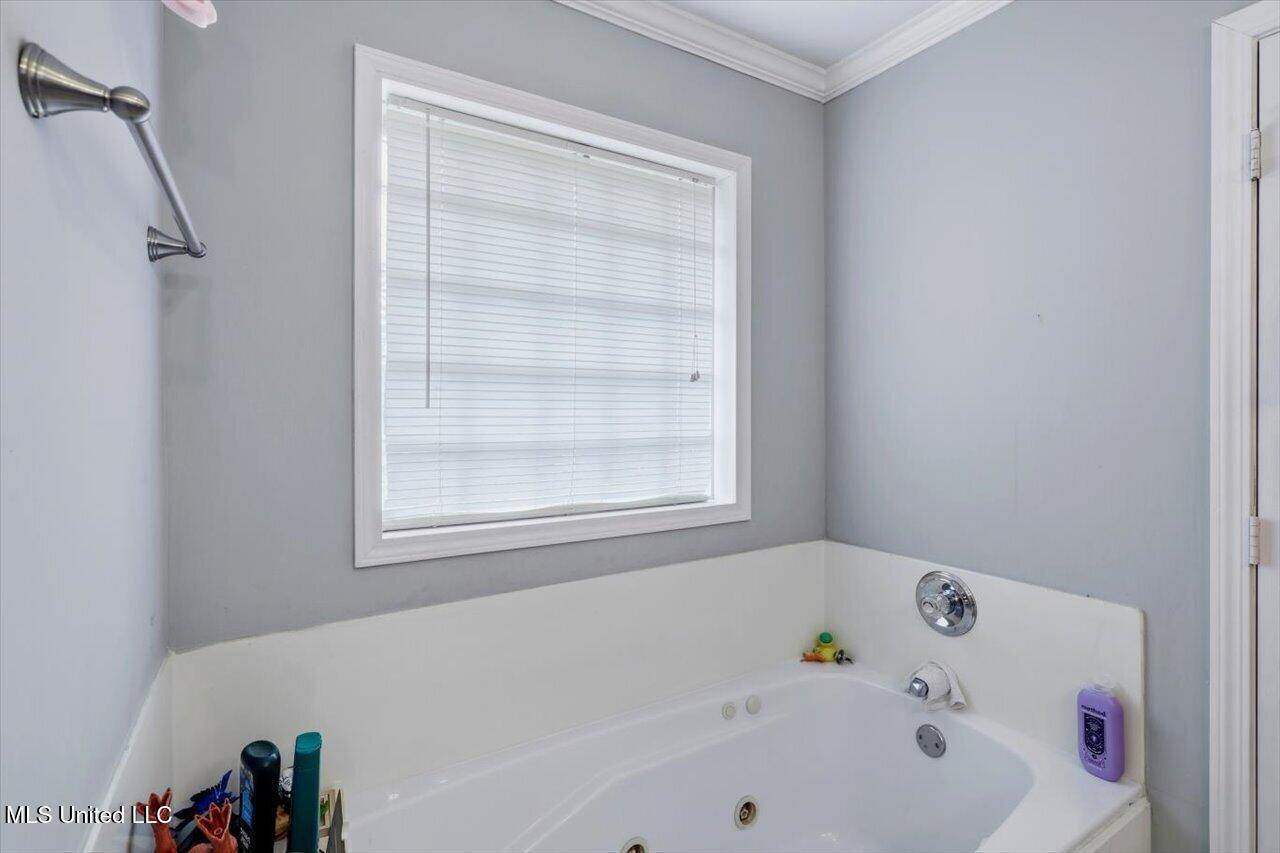 2046 South Cobblestone Cove, Brandon, MS 39042