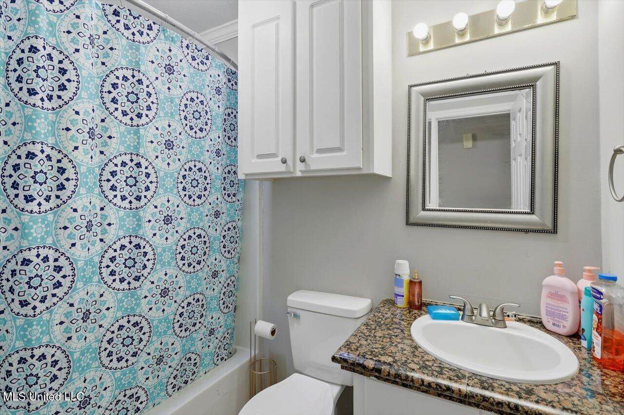 2046 South Cobblestone Cove, Brandon, MS 39042