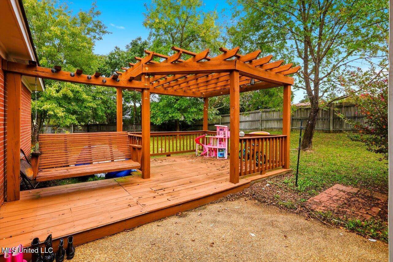 2046 South Cobblestone Cove, Brandon, MS 39042