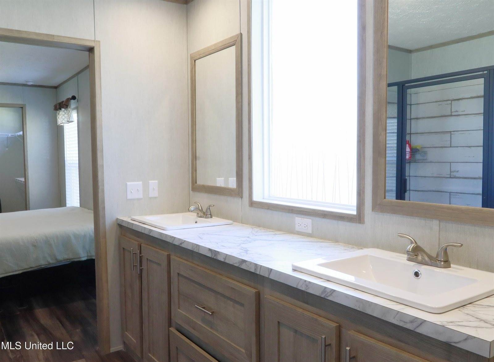 4027 Hillsboro Drive, Brandon, MS 39042