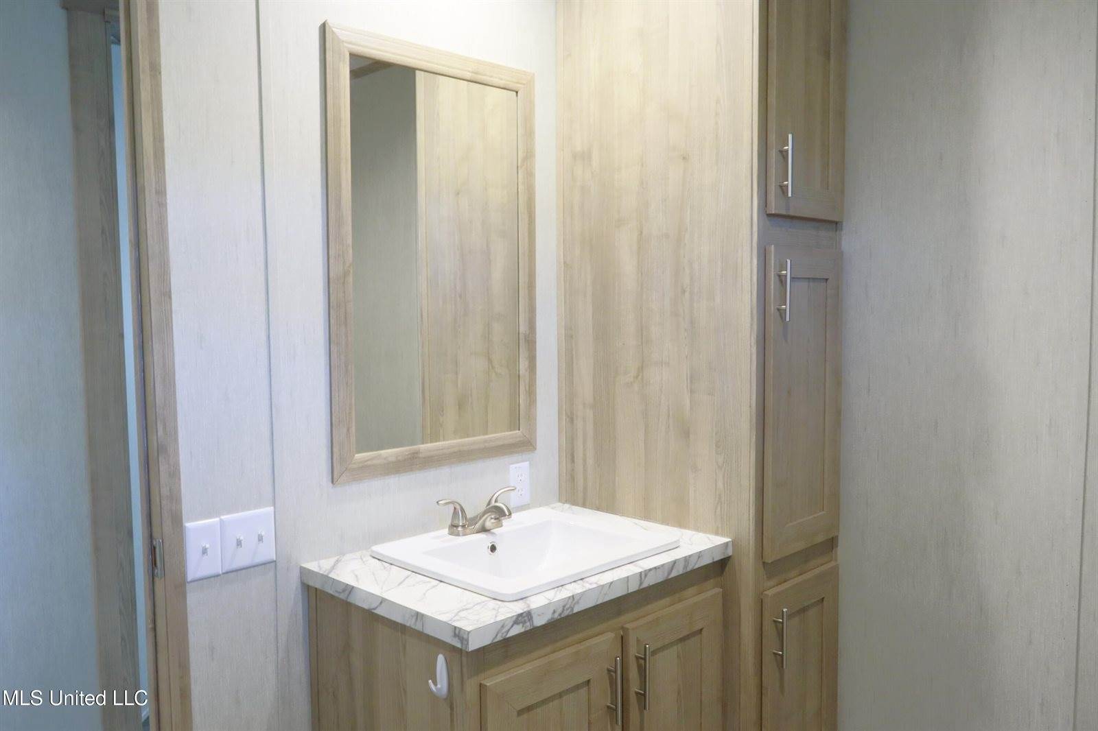 4027 Hillsboro Drive, Brandon, MS 39042