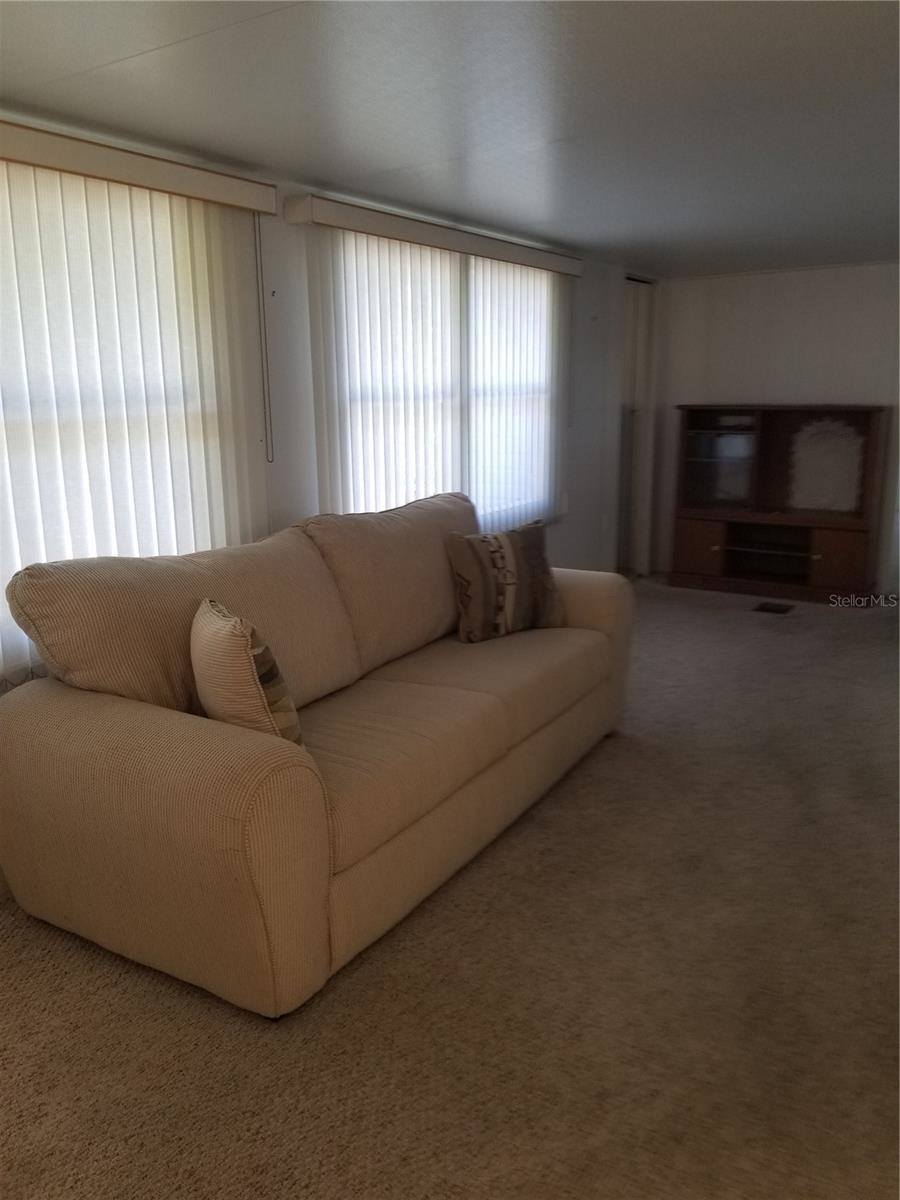 11211 101ST Way, Largo, FL 33773