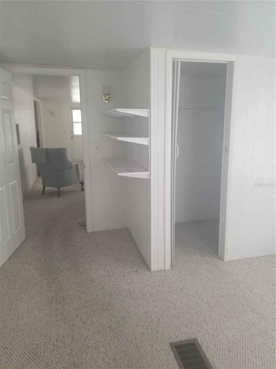 11211 101ST Way, Largo, FL 33773