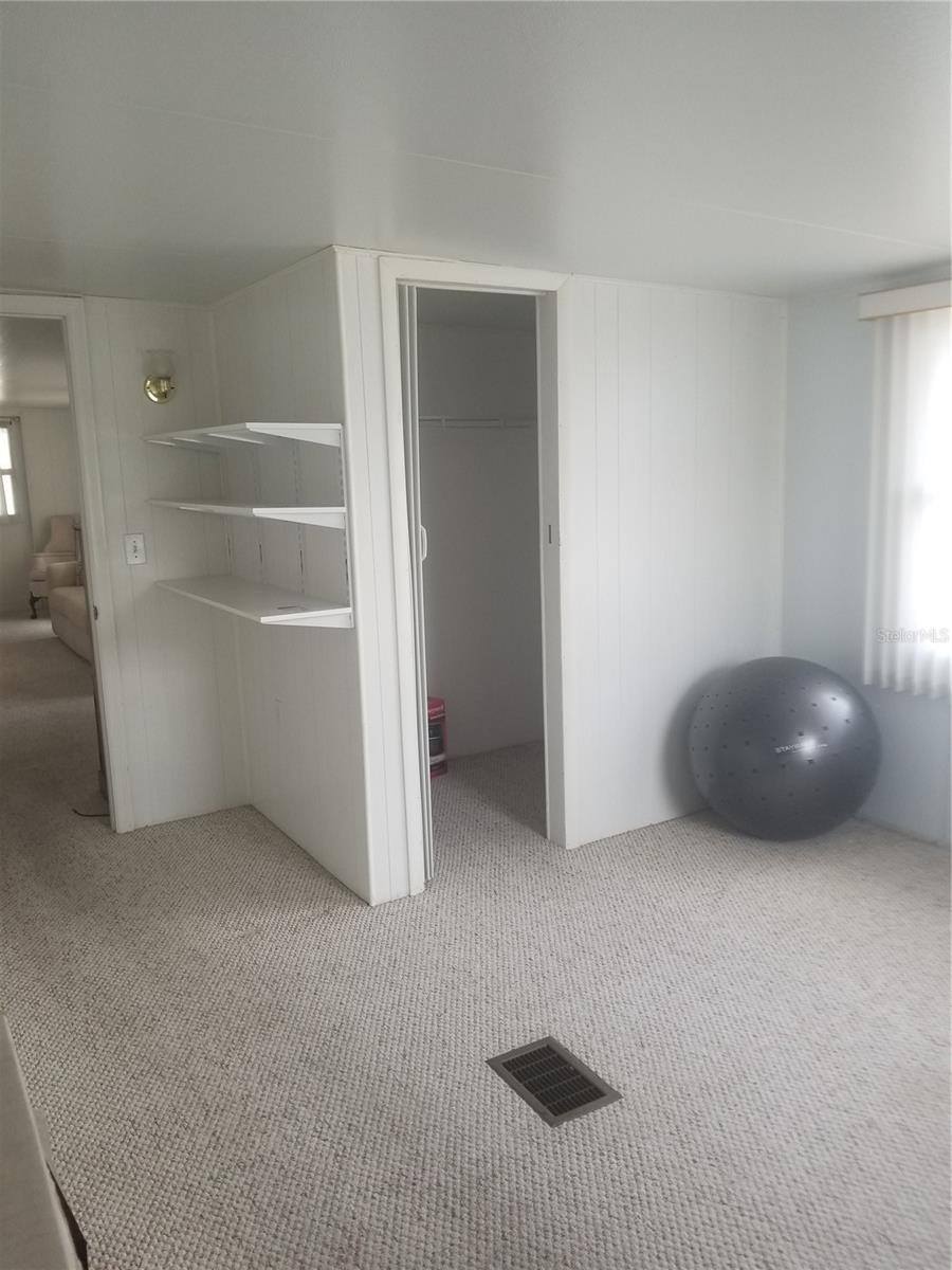 11211 101ST Way, Largo, FL 33773