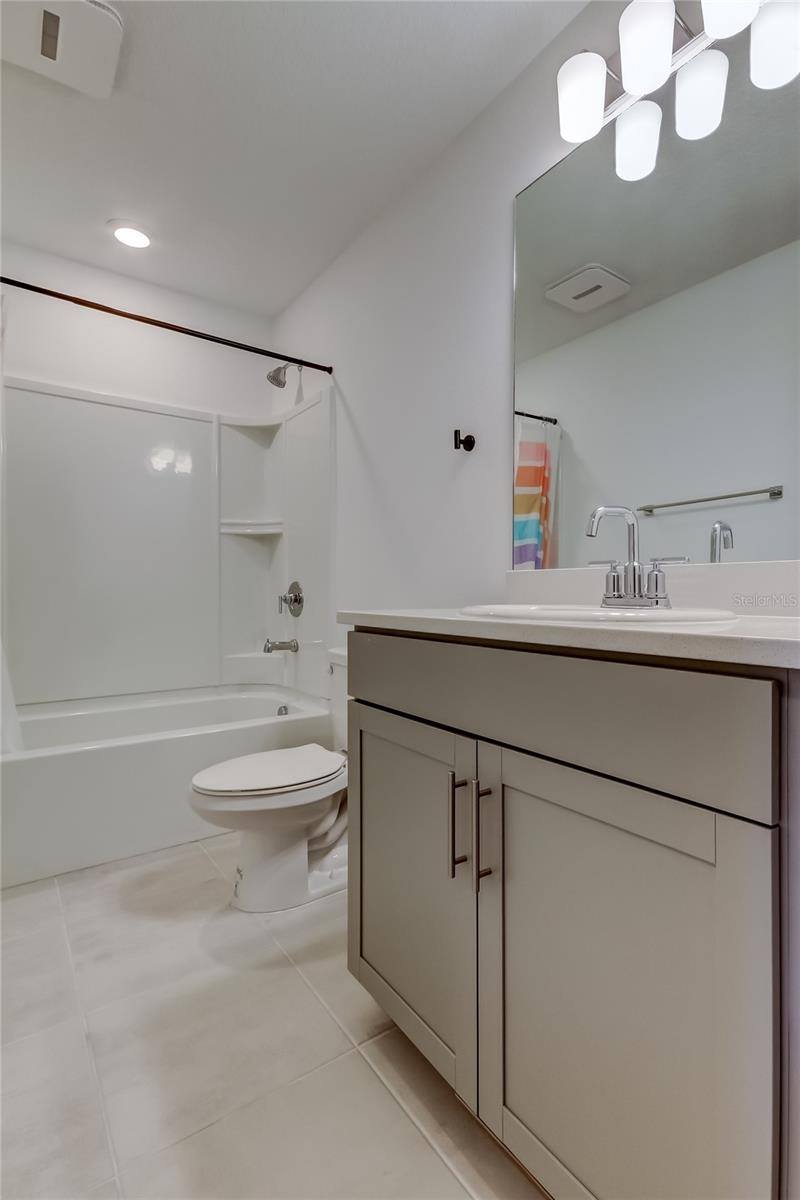 11633 Glenside Terrace, Palmetto, FL 34221