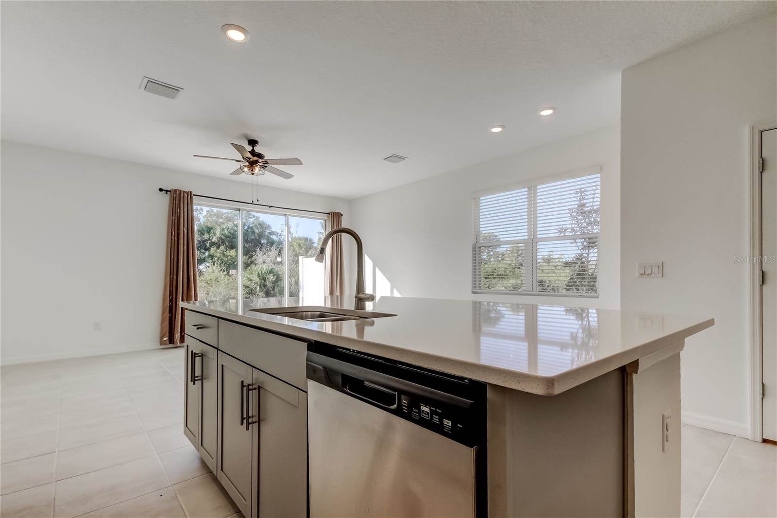 11633 Glenside Terrace, Palmetto, FL 34221