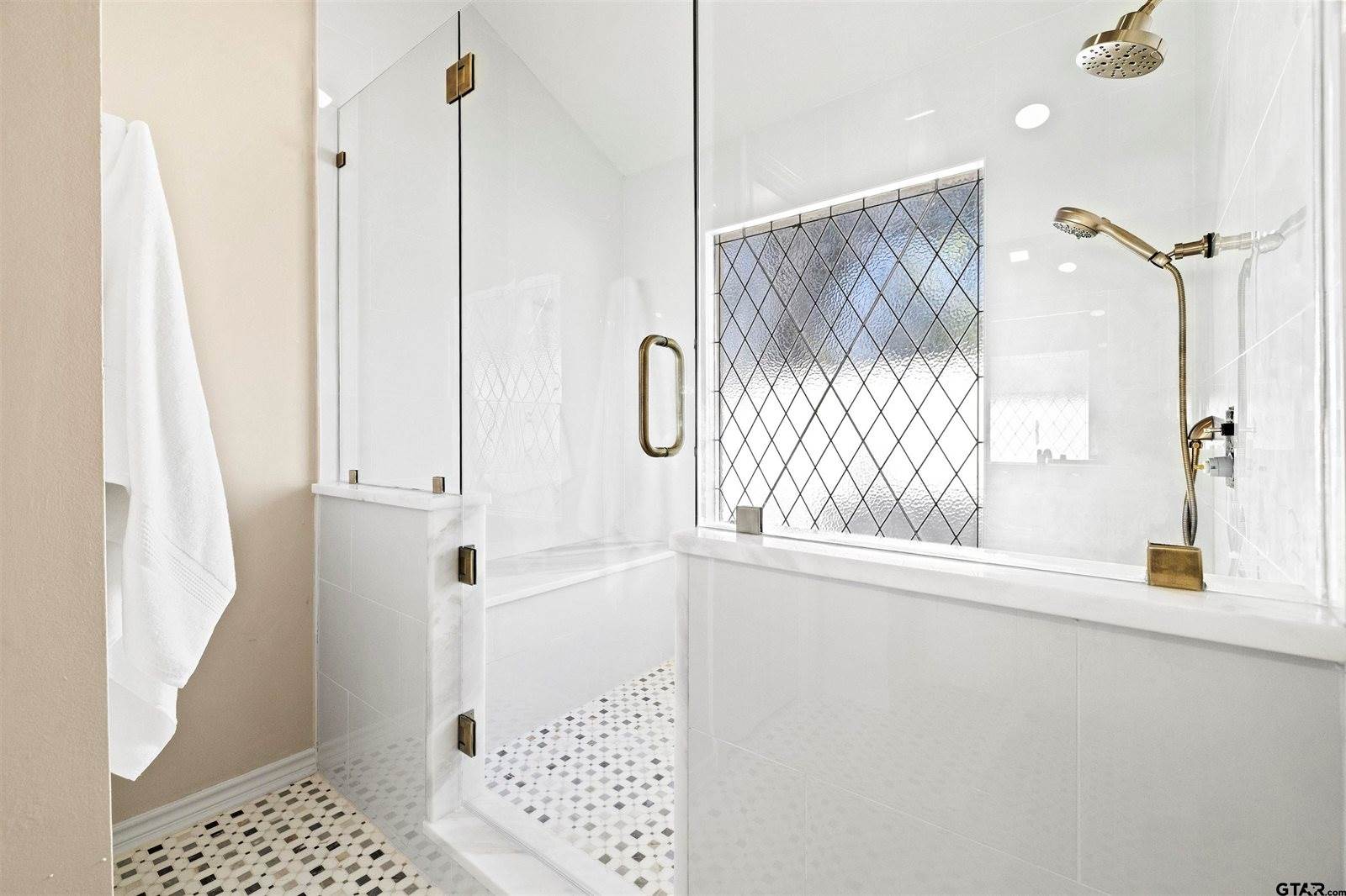 842 Ashford Ct, Tyler, TX 75703