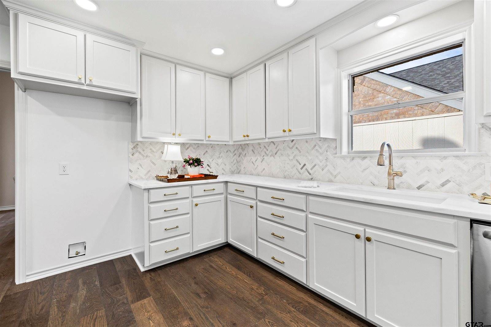 842 Ashford Ct, Tyler, TX 75703