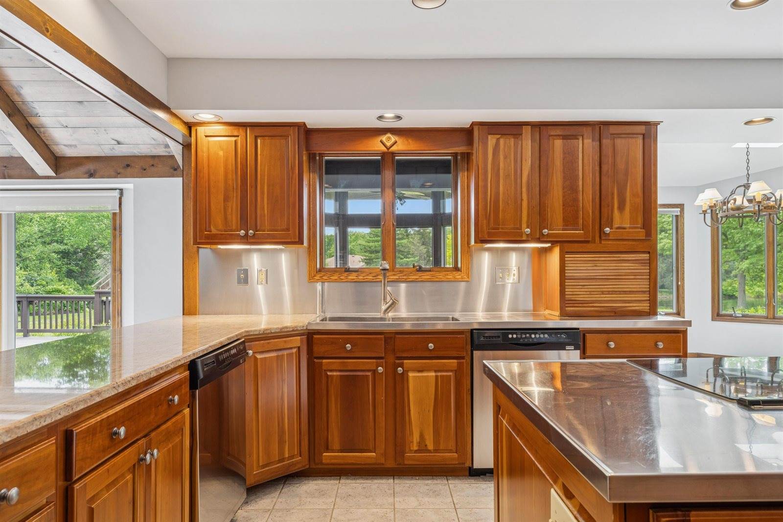 1391 Windrush Circle, Blacklick, OH 43004