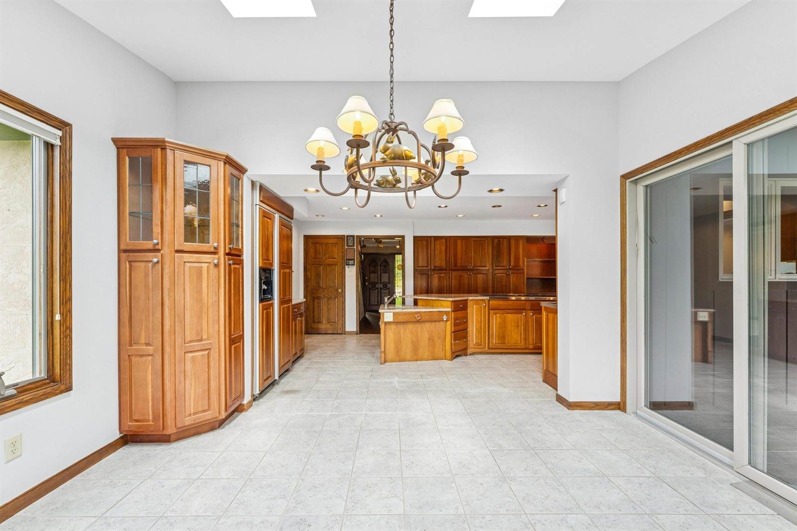 1391 Windrush Circle, Blacklick, OH 43004