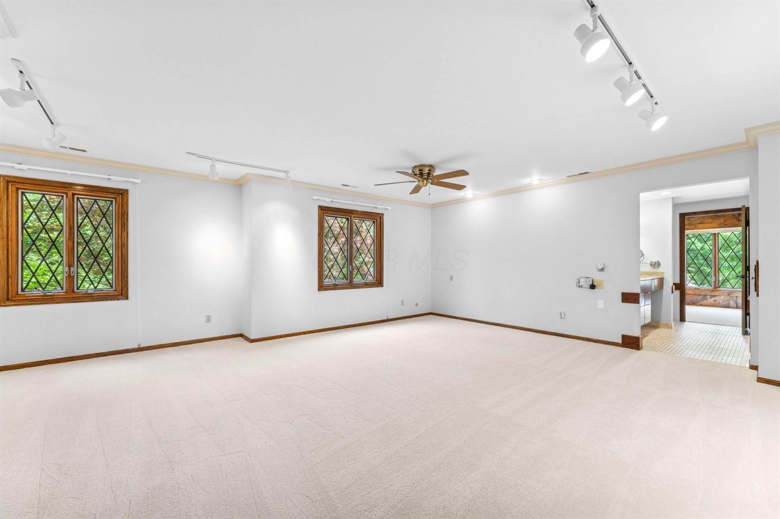 1391 Windrush Circle, Blacklick, OH 43004