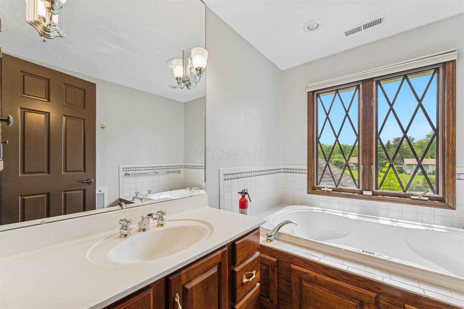 1391 Windrush Circle, Blacklick, OH 43004