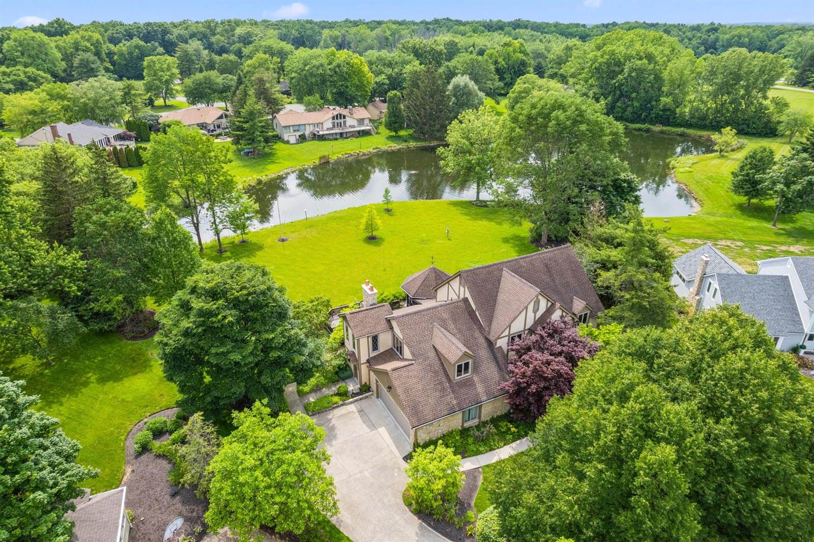 1391 Windrush Circle, Blacklick, OH 43004