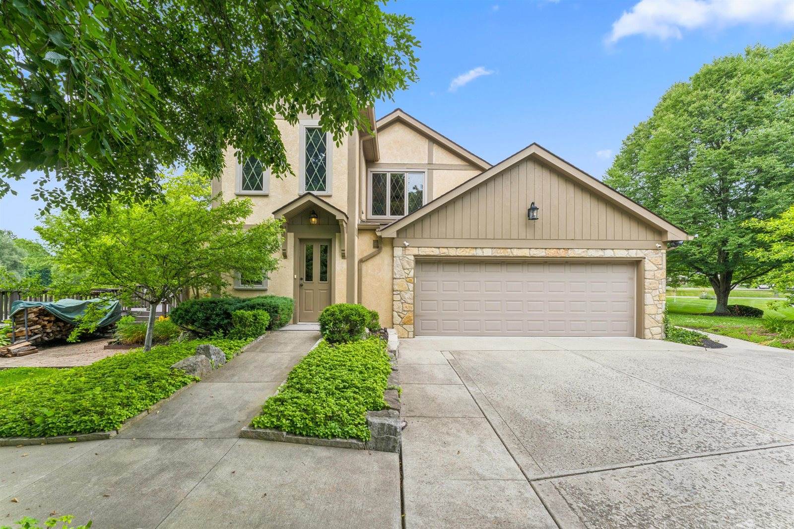 1391 Windrush Circle, Blacklick, OH 43004