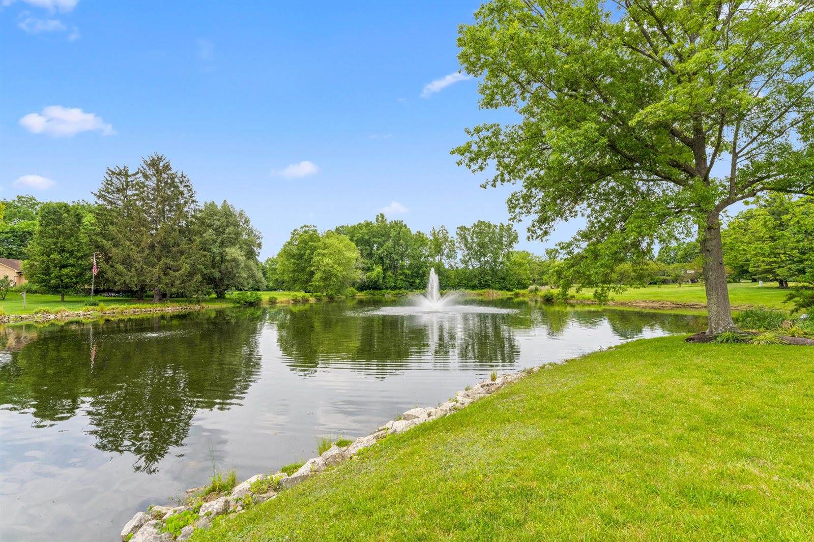 1391 Windrush Circle, Blacklick, OH 43004