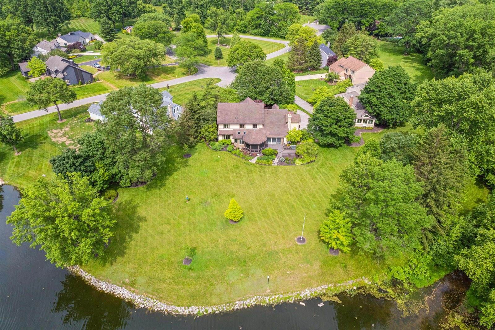 1391 Windrush Circle, Blacklick, OH 43004