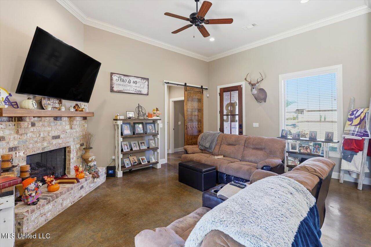 709 Parkdale Place, Brandon, MS 39042