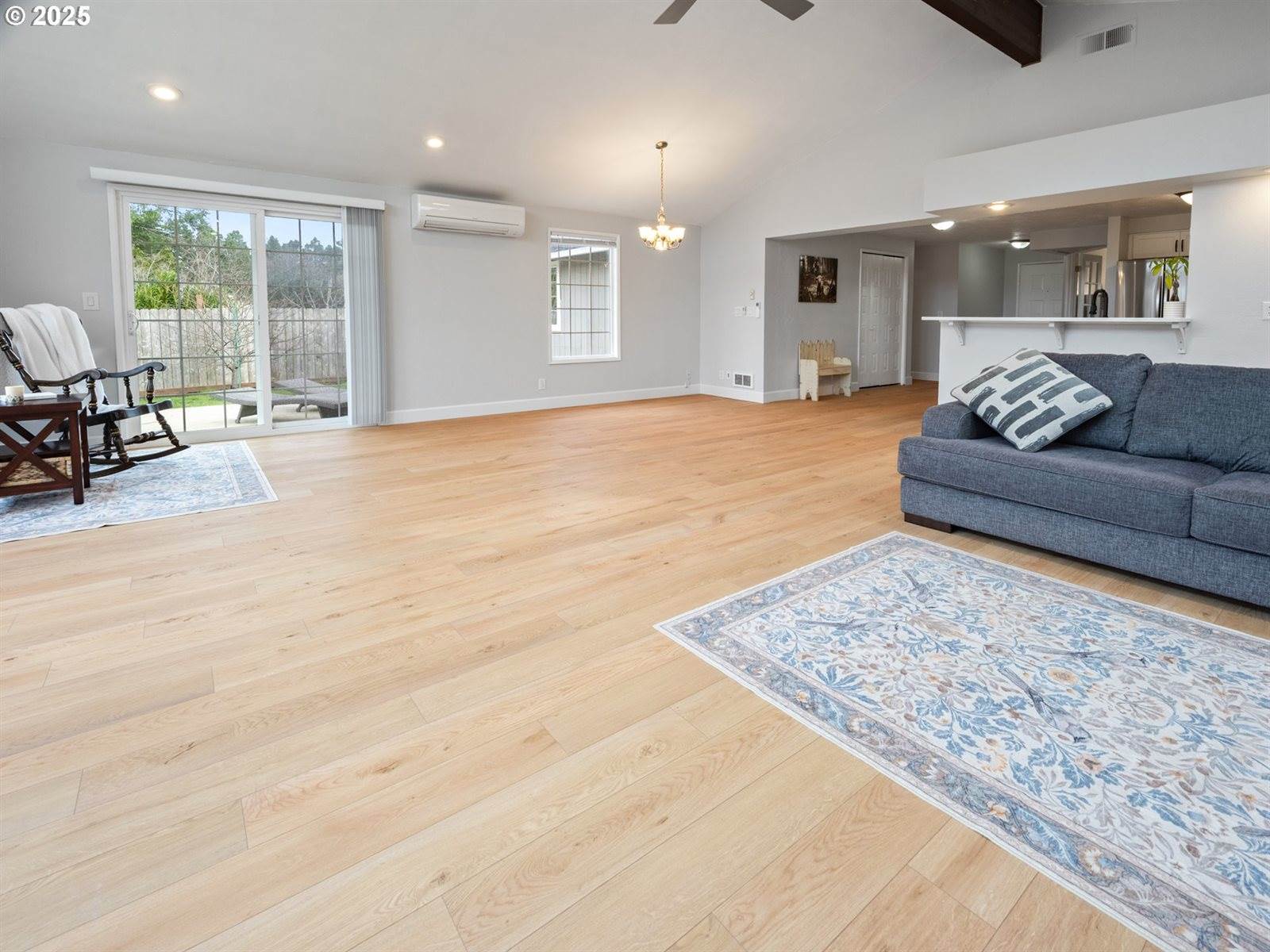 4125 Spruce St, Florence, OR 97439