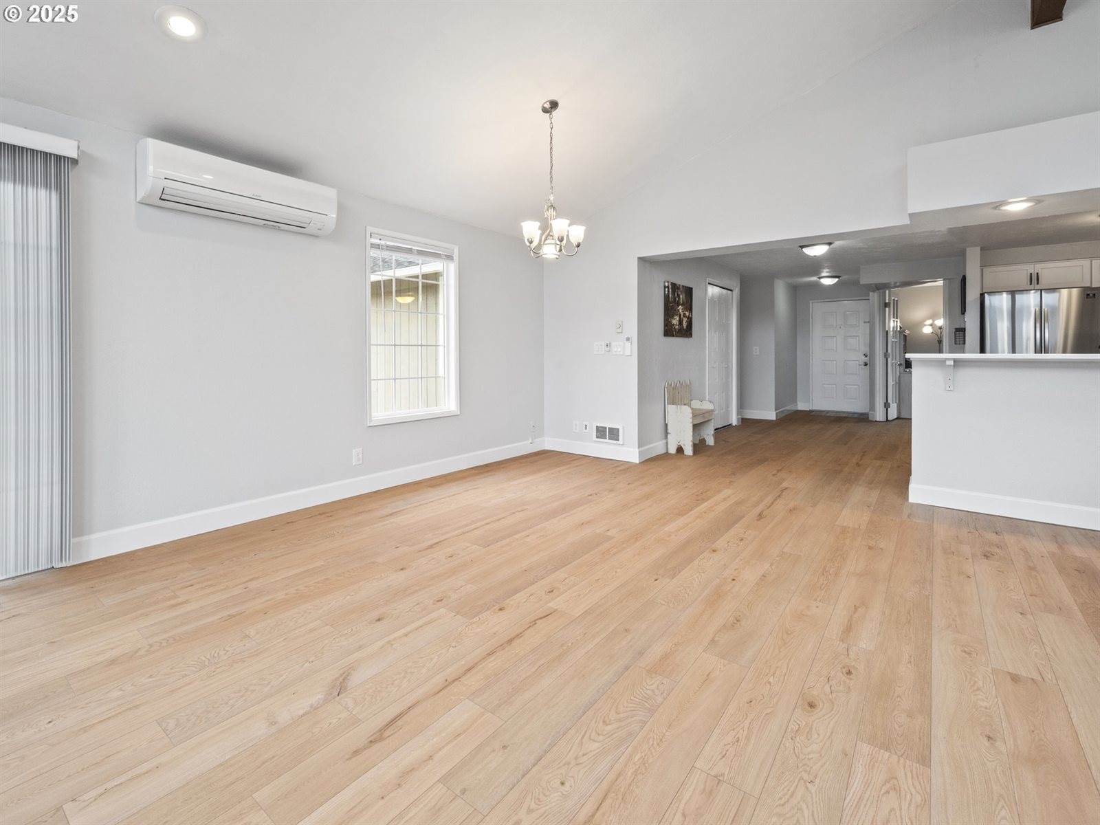 4125 Spruce St, Florence, OR 97439