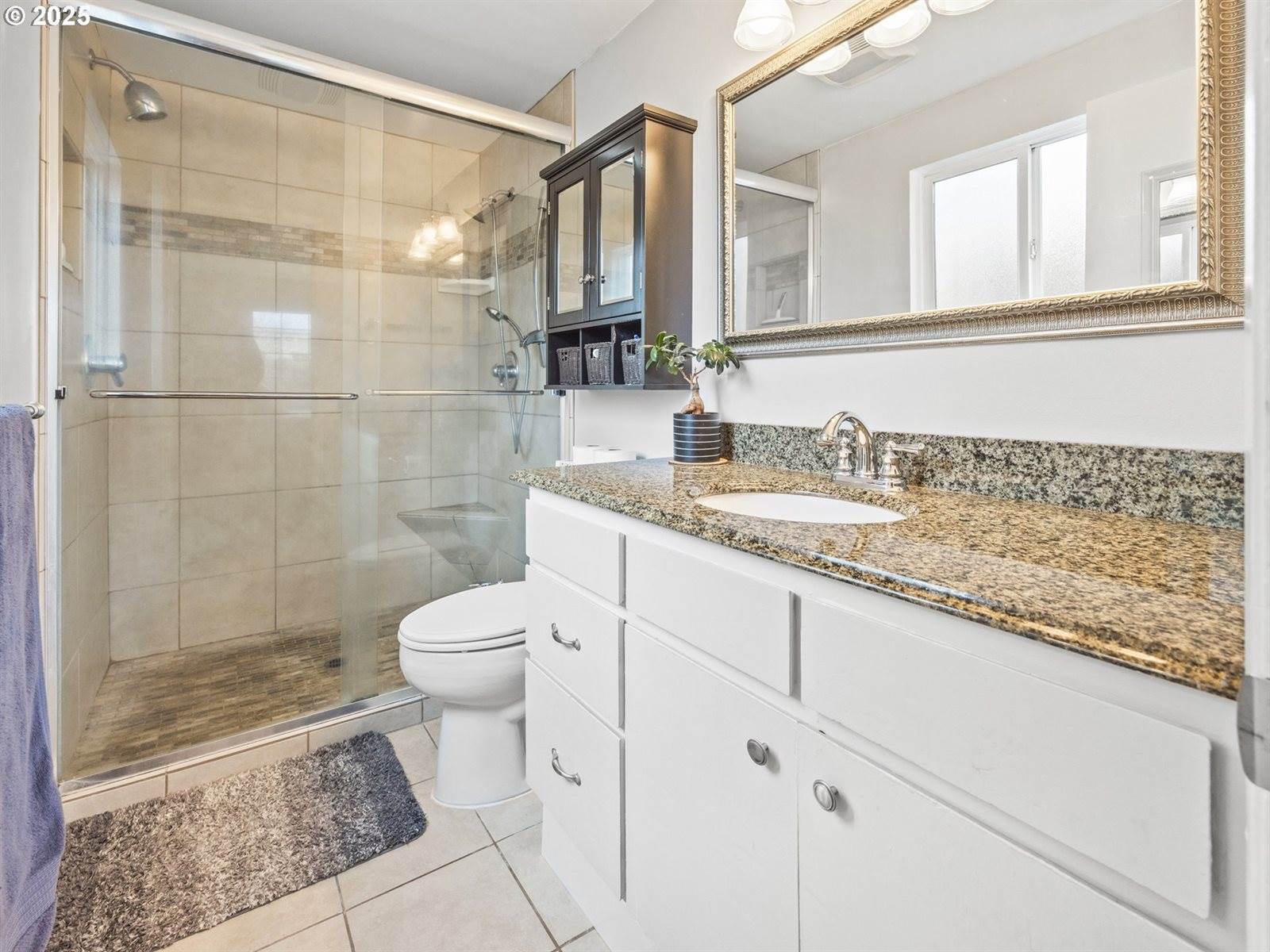 4125 Spruce St, Florence, OR 97439