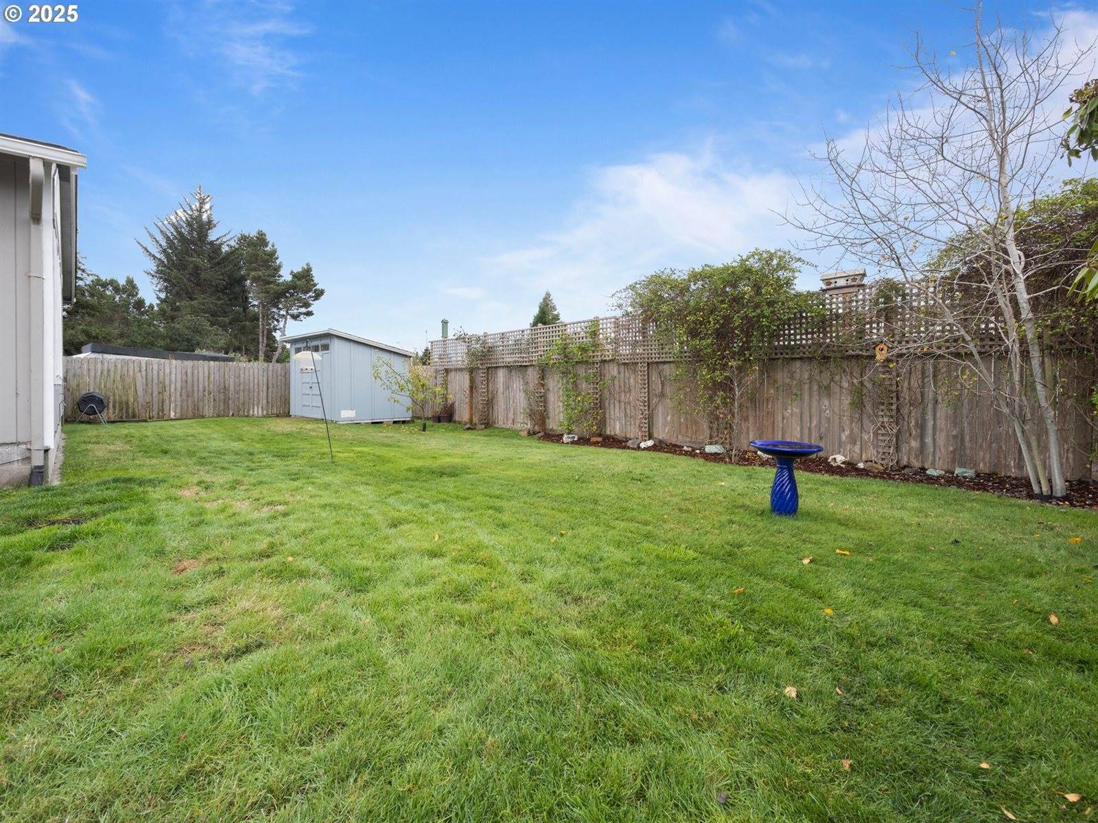 4125 Spruce St, Florence, OR 97439