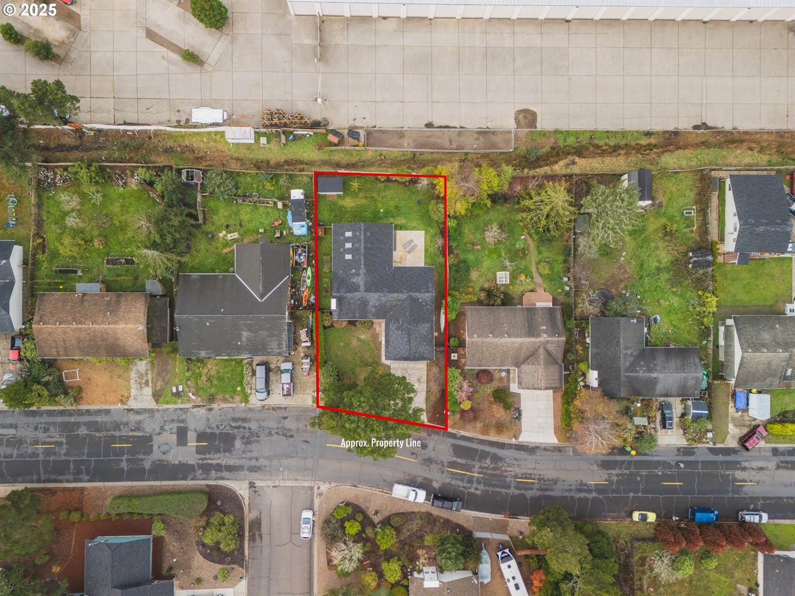 4125 Spruce St, Florence, OR 97439