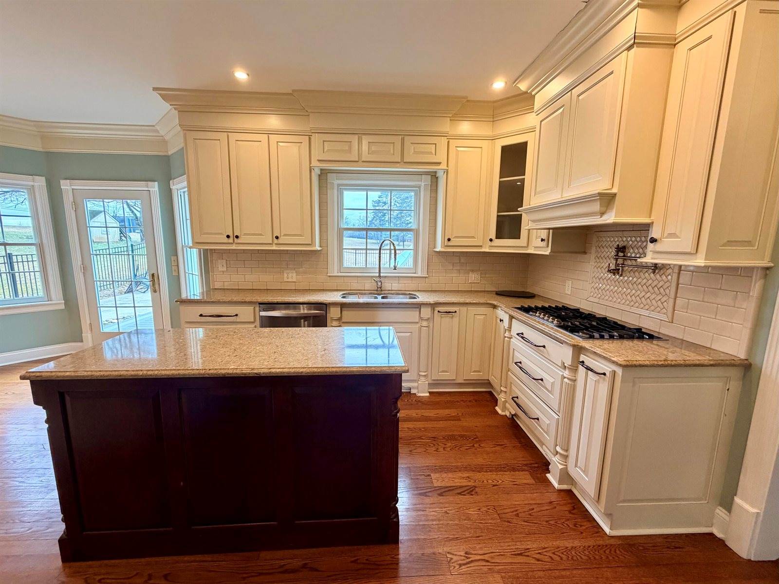 1807 Drake Lane, London, KY 40741