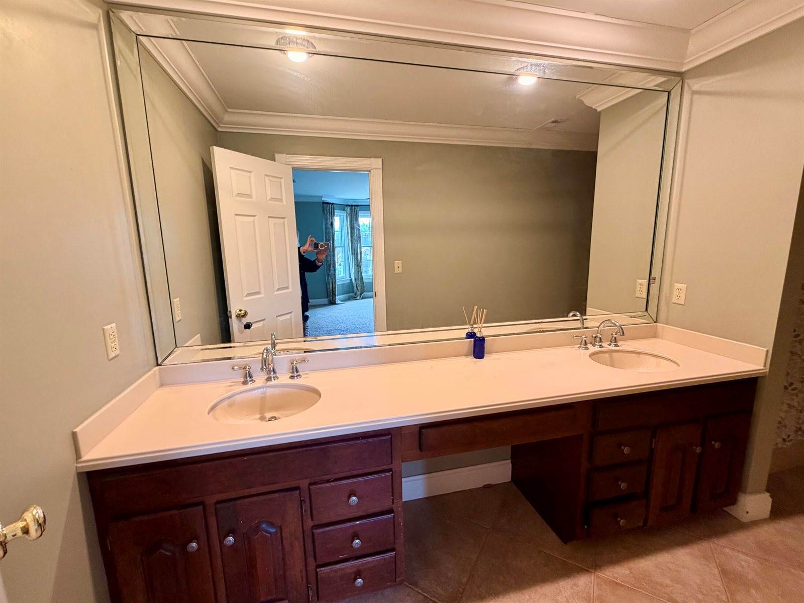 1807 Drake Lane, London, KY 40741