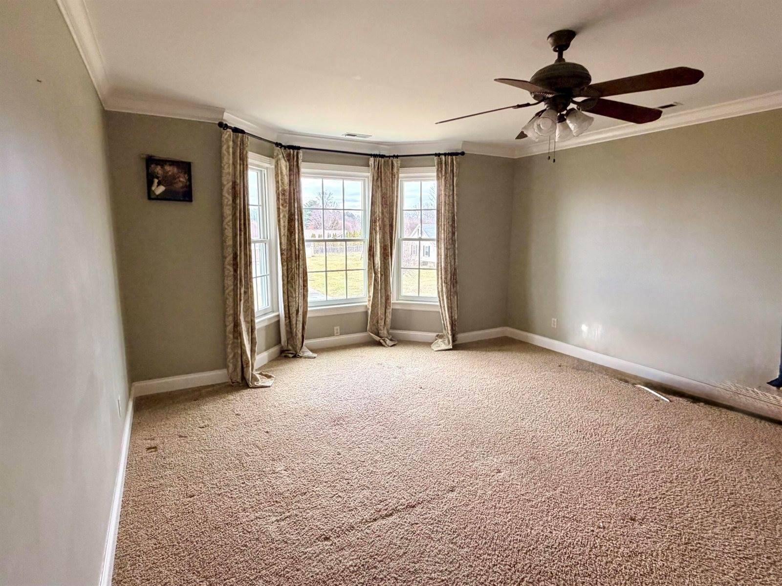 1807 Drake Lane, London, KY 40741