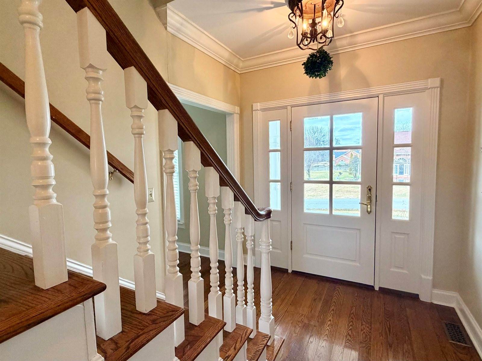 1807 Drake Lane, London, KY 40741