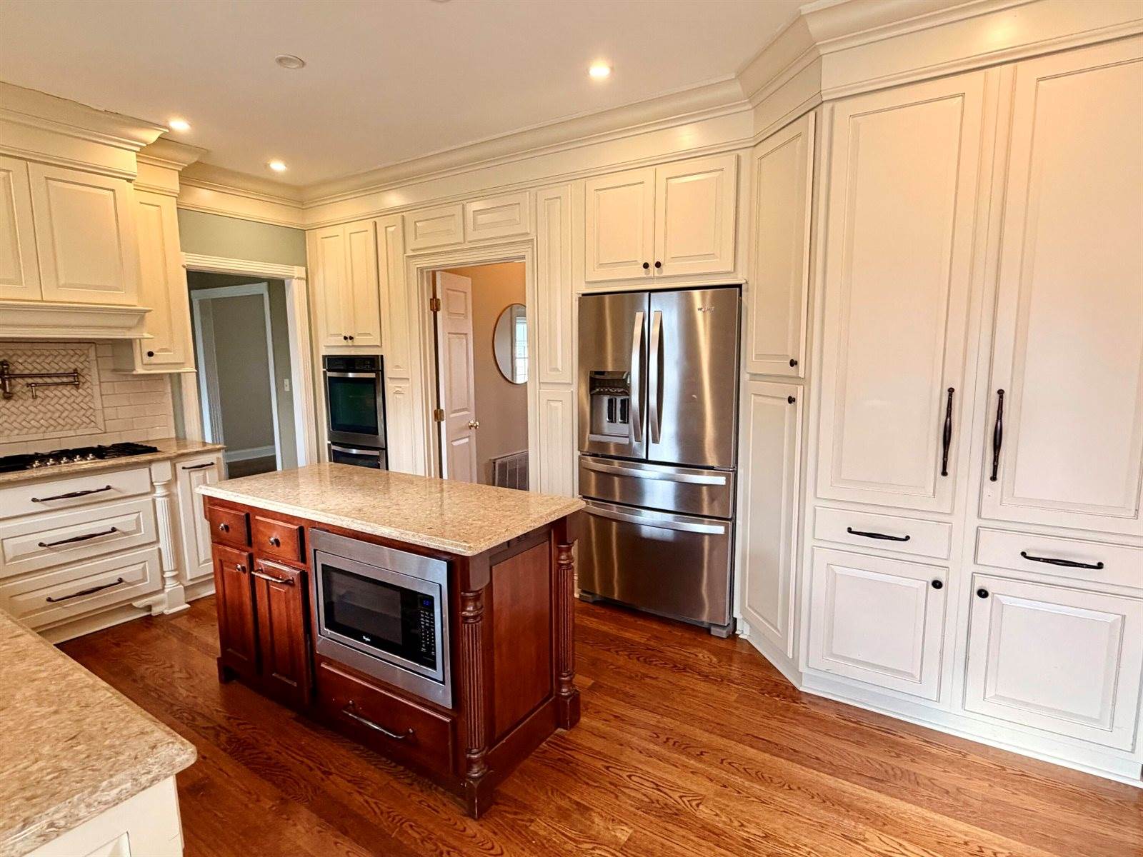 1807 Drake Lane, London, KY 40741